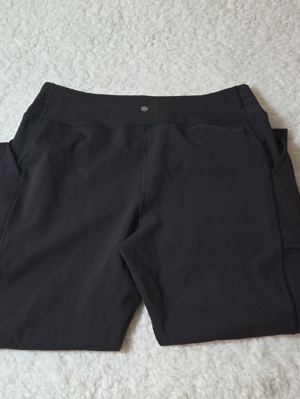 Athleta Rainier Cargo Jogger Sz XL Black - Picture 10 of 14